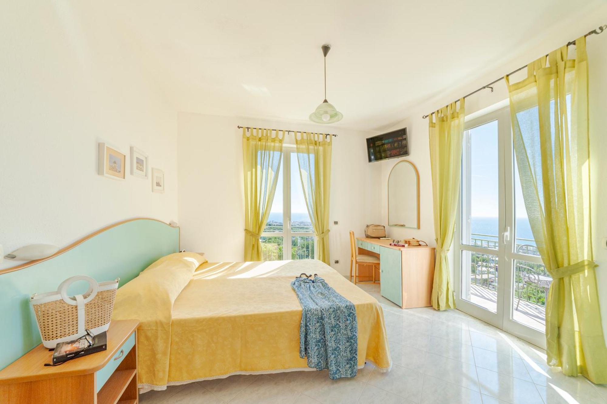 Poggio Del Sole Hotel Forio  Exterior photo
